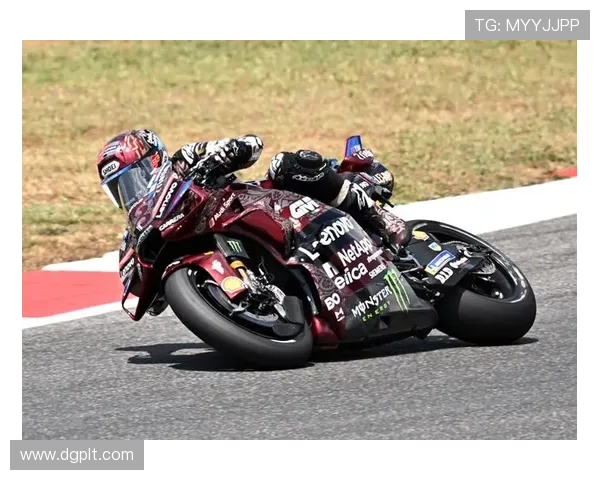 摩托车大奖赛赛季精彩回顾 世界顶级车手激烈竞争再掀热潮